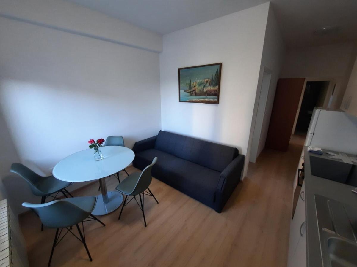 Bellevue 1 Apartment Izola Bagian luar foto