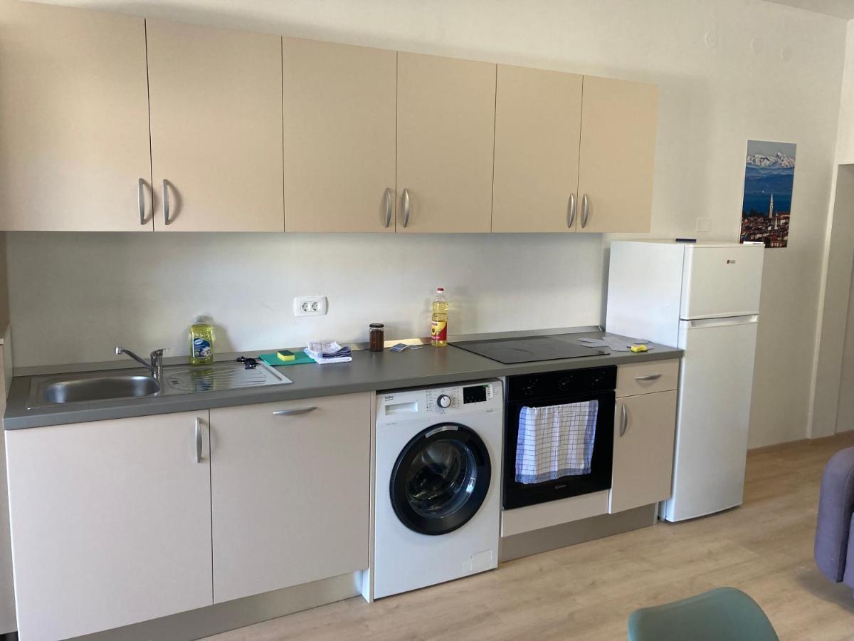 Bellevue 1 Apartment Izola Bagian luar foto